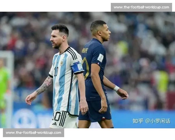 纳赛尔赛场晤梅西妻子:温情互动背后的巴黎战略